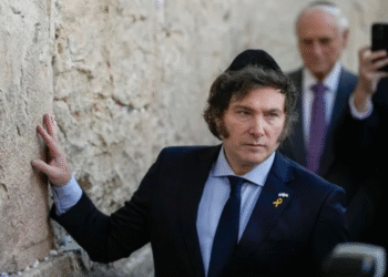 Milei condena el atentado en playa australiana y lamenta la muerte de 11 personas