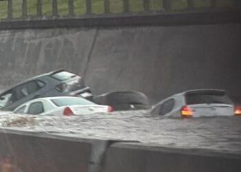 Temporal en el AMBA: autos atrapados en la Panamericana a horas de Nochebuena