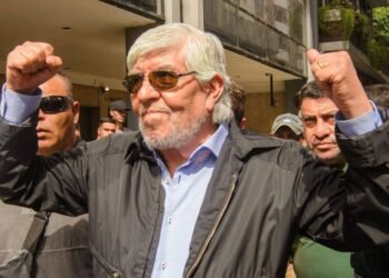 Moyano insiste en reabrir paritarias de Camioneros y advierte sobre impacto en pymes