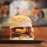 Deniro, la cadena de hamburguesas que prometía un asado gourmet, cayó en quiebra judicial