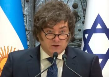 Israel evalúa un subsidio para vuelos directos a Buenos Aires en medio de nuevos lazos políticos
