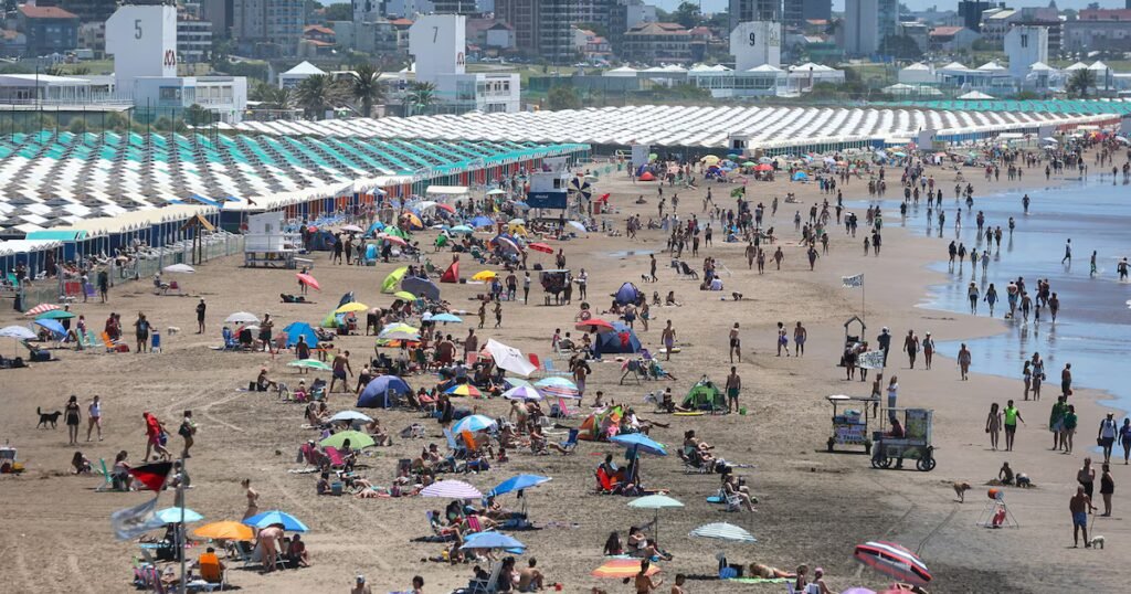 Verano 2026: ¿Cariló o Miami? El dilema de las vacaciones para las familias argentinas