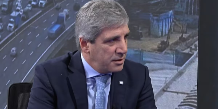 Caputo: "La provincia de Buenos Aires no puede endeudarse por incumplir la ley fiscal"