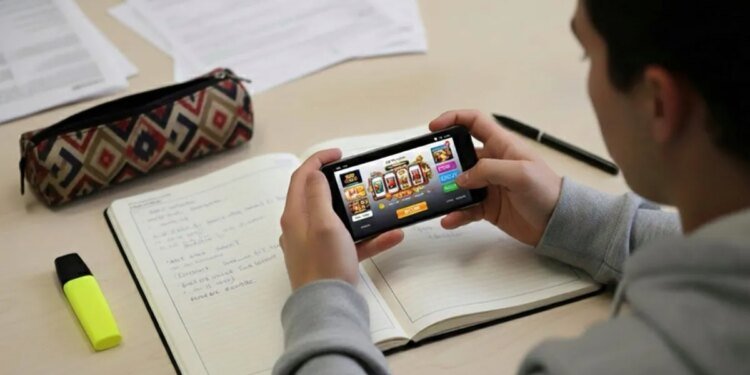 Desmantelan redes de apuestas ilegales en CABA y piden medidas urgentes para frenar el acceso a menores