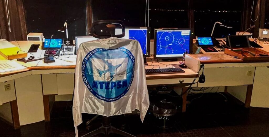 Sin acuerdo entre Controladores Aéreos y EANA, se avecina paro el 17 de diciembre