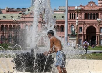 Calor intenso en Buenos Aires: más de 200 personas atendidas por golpes de calor