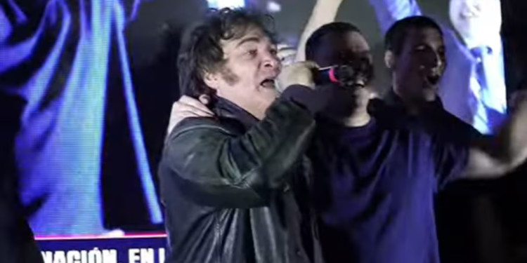 Milei se presentó en un streaming y anunció que la inflación "a partir de agosto empezará con 0"