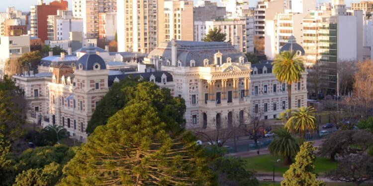 Provincia confirmó que el aguinaldo se pagará a los empleados antes de Navidad