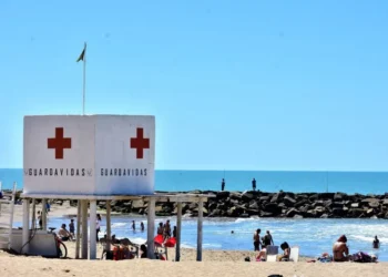 Mar del Plata alcanza un acuerdo paritario beneficioso para los guardavidas este verano