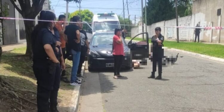 Quilmes: una policía acaba con dos motochorros que intentaron asaltarla en Nochebuena