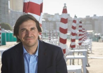 Levantan la prohibición de salida del país a Javier Faroni tras incidente en Aeroparque