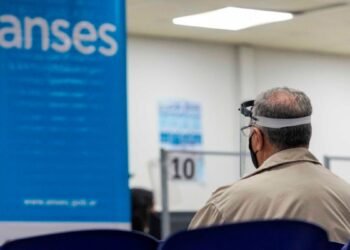 ANSES confirma aumento del 2,47% en jubilaciones: ¿cuánto se cobrará con el bono en enero?