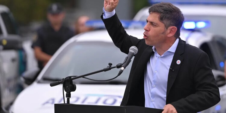 Kicillof calificó de desastre la gestión de Milei y advirtió sobre el duro impacto en el turismo