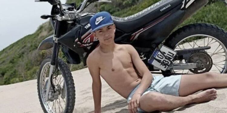 Condenan a prisión perpetua a policía por el homicidio de Luciano Olivera en Miramar