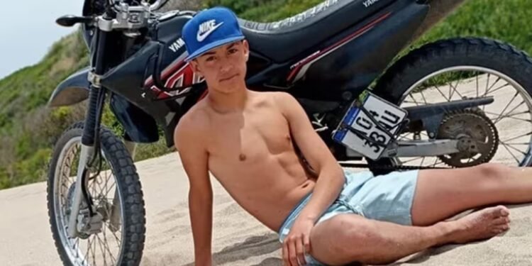 Condenan a cadena perpetua a policía por la muerte de Luciano Olivera en Miramar