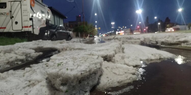 Alerta por tormentas y granizo: el SMN advierte sobre riesgo en la Provincia de Buenos Aires