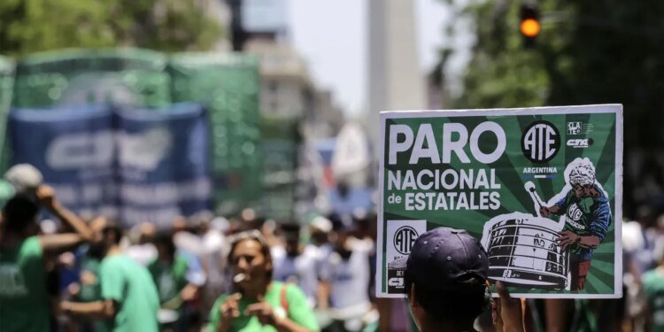 ATE convoca un paro nacional para el martes 9 en rechazo a la reforma laboral en CABA y Provincia de Buenos Aires