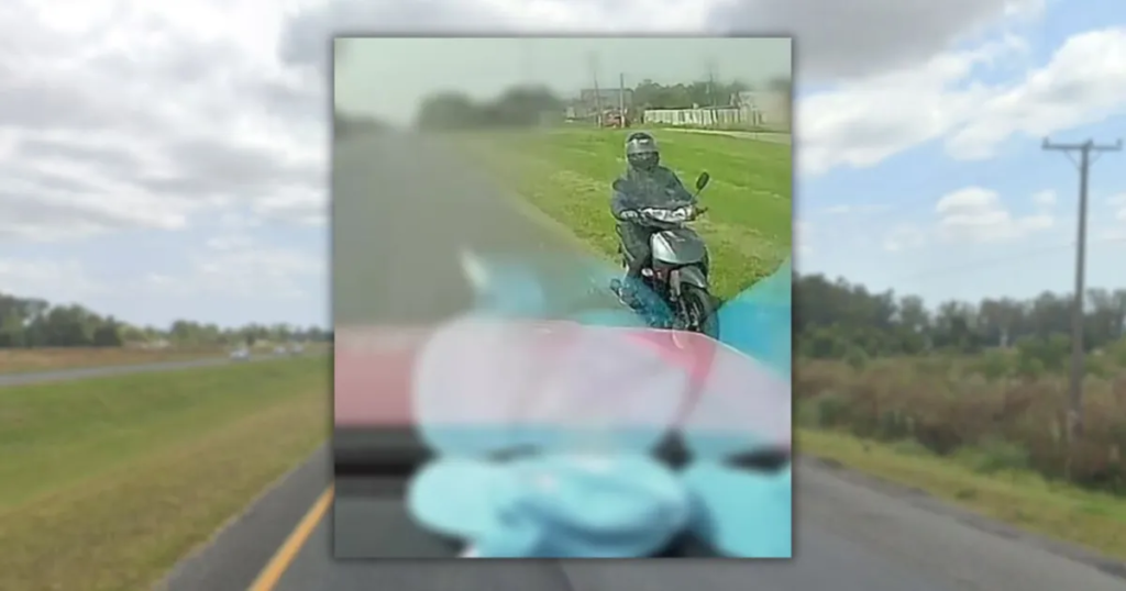 Detienen a motociclista que manejaba en contramano en la Ruta 2 gracias a las cámaras