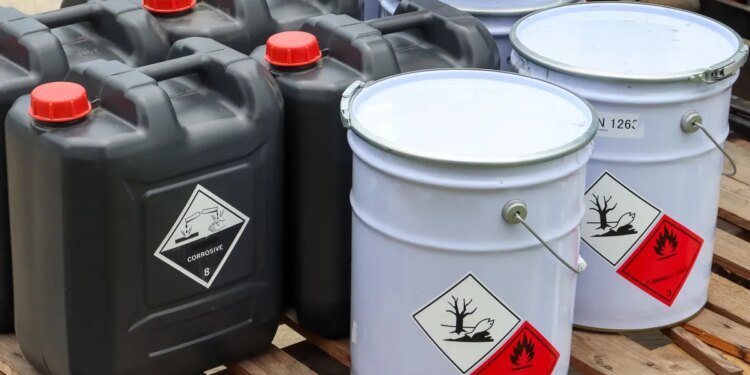 Químicos de la Provincia de Buenos Aires alertan sobre venta desregulada de productos peligrosos