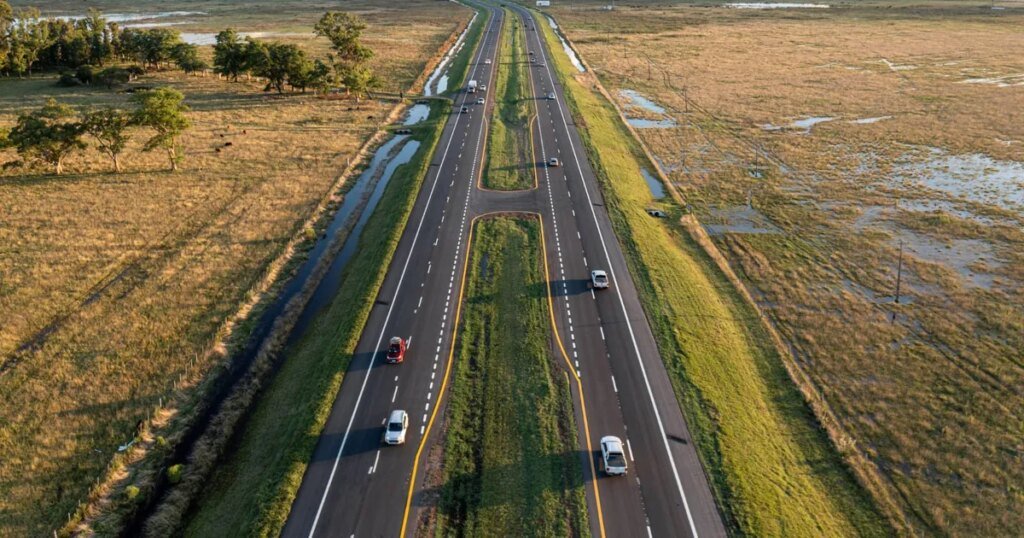 Borracho al volante provoca grave accidente en la Ruta 2 rumbo a La Plata