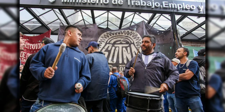 Sutna convoca a paro nacional en la industria del neumático por paritarias estancadas