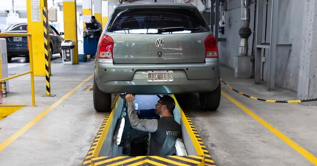 A partir de enero, la VTV sube hasta $172.024,28 para vehículos pesados en Buenos Aires