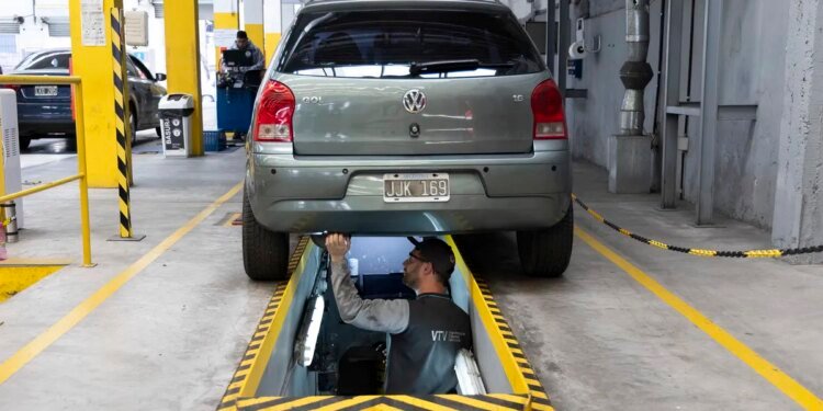 A partir de enero, la VTV sube hasta $172.024,28 para vehículos pesados en Buenos Aires