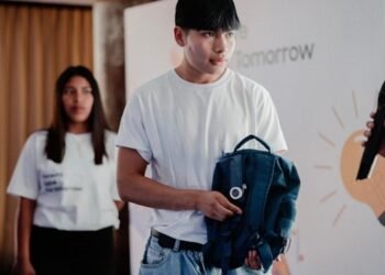Mochila solar de Salta: estudiantes crean solución innovadora para la oscuridad rural