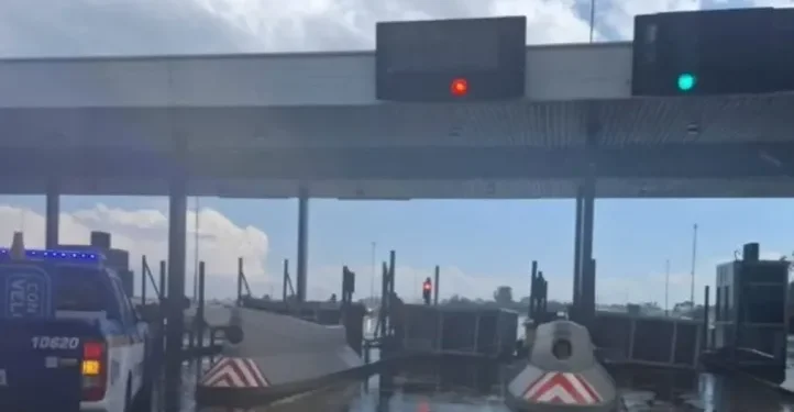 Una tormenta inesperada golpeó Córdoba: un viento derribó una cabina y murió un trabajador