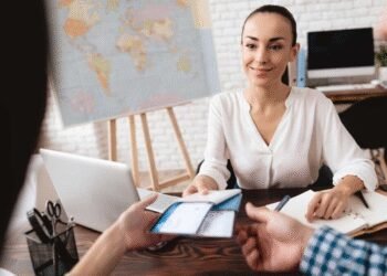 Nuevo aumento salarial para empleados de turismo en enero de 2026: detalles del acuerdo