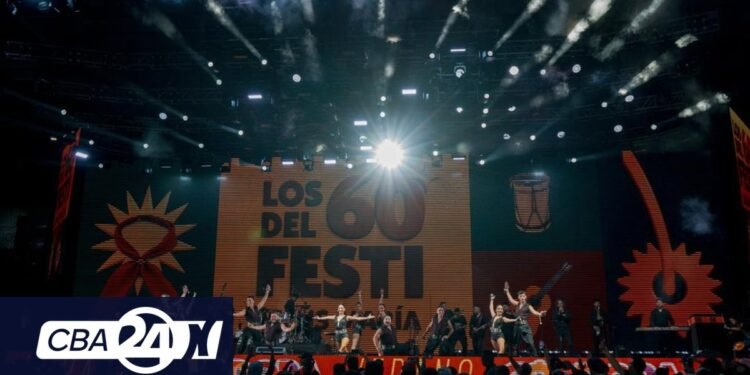 El 60° Festival de Doma y Folklore de Jesús María deslumbró con acrobacias y drones en su apertura