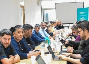 La Provincia vuelve a convocar a gremios para reanudar la paritaria salarial mañana