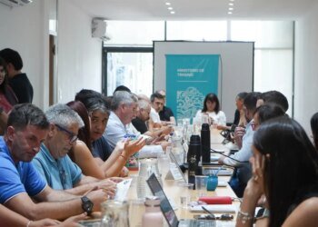 Los gremios de la Provincia de Buenos Aires exigen una mejoras en paritarias antes del viernes