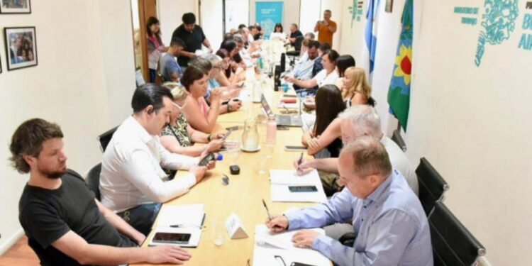 Paritaria docente y estatal: se concretan nuevas reuniones tras el reciente acuerdo salarial
