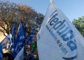 Gremios docentes critican paritaria impuesta por Milei que agudiza crisis en universidades públicas