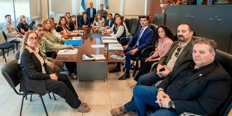 Gremios docentes de San Juan se preparan para definir reclamos antes de paritaria 2026