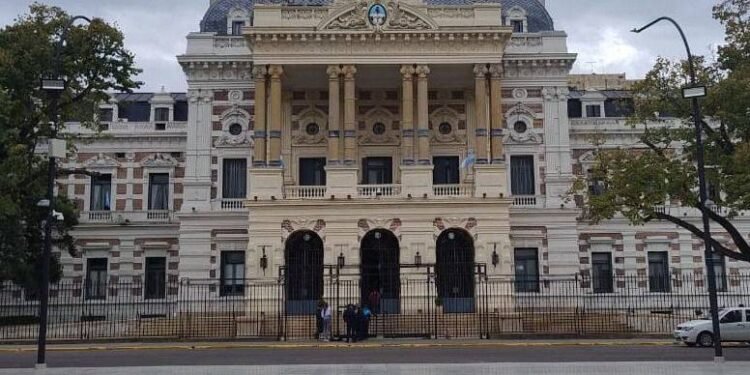 La provincia de Buenos Aires podría perder casi $400.000 millones por la reforma laboral de Milei