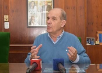 El intendente de Pehuajó llamó a "respetar el liderazgo" de Cristina desde la prisión