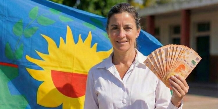 Kicillof cerró acuerdo salarial con estatales: aumentos y nueva reunión en febrero 2026