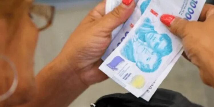 Jubilaciones, AUH y asignaciones: ¿cuánto subirán en febrero tras la inflación del INDEC?