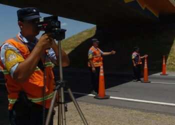 Córdoba reduce multas de tránsito y alivia costos para turistas en plena temporada de verano