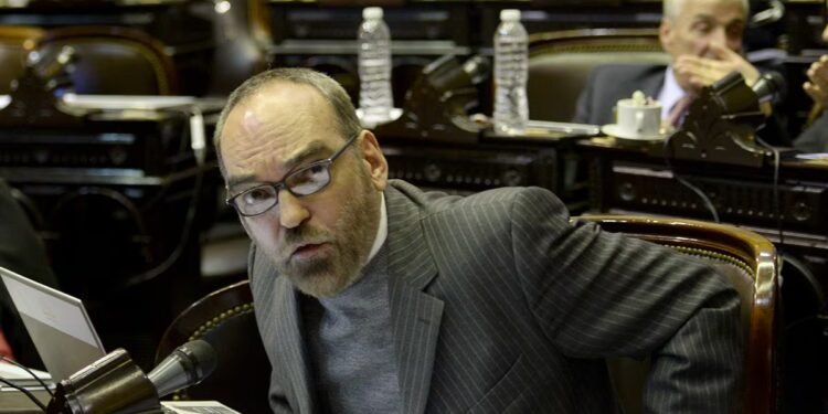 Fernando Iglesias, sin experiencia diplomática, es nombrado embajador en Bélgica