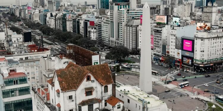 Se pone a la venta el emblemático chalet Díaz: historia y valor de un hito porteño