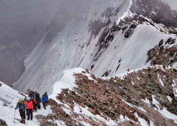 Murió un andinista francés en el Aconcagua tras perder el conocimiento durante la ascención