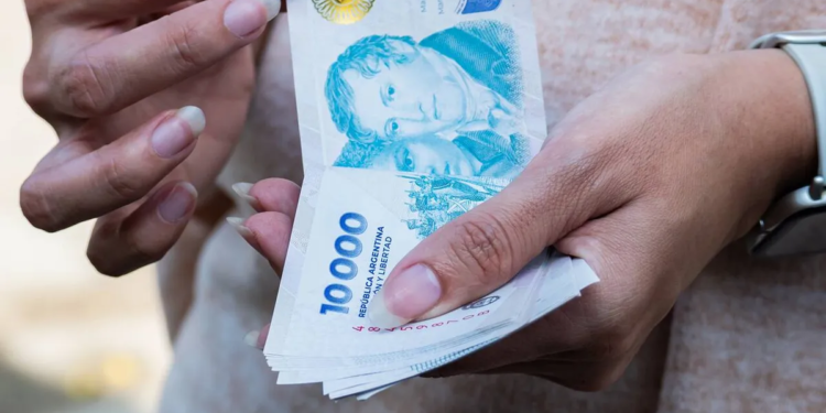 Trabajadores argentinos registran nuevas paritarias para recuperar poder adquisitivo en 2026