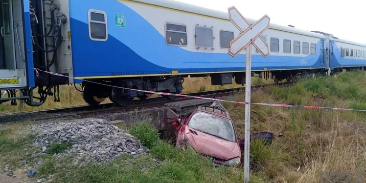 Falleció joven herido en el choque entre un tren y un auto en la Ruta 2, cerca de Mar del Plata