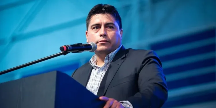 Gobierno de Santa Cruz sanciona a gremio docente y complica inicio del ciclo lectivo