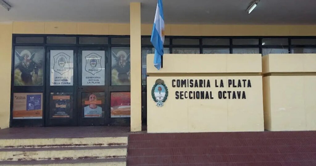 Allanaron la comisaría Octava de La Plata por denuncia de implantación de pruebas