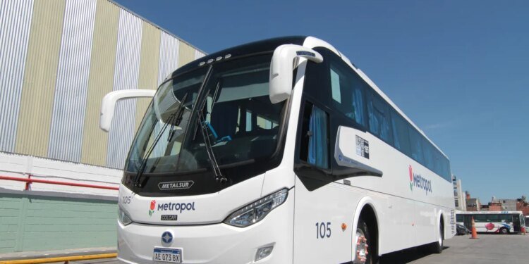 La crisis política por el escándalo de subsidios inflados de Metropol sacude al transporte argentino