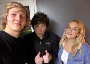 Inhabilitan a Eugenia Rolón, influencer libertaria, tras choque y alcoholemia en la Provincia de Buenos Aires